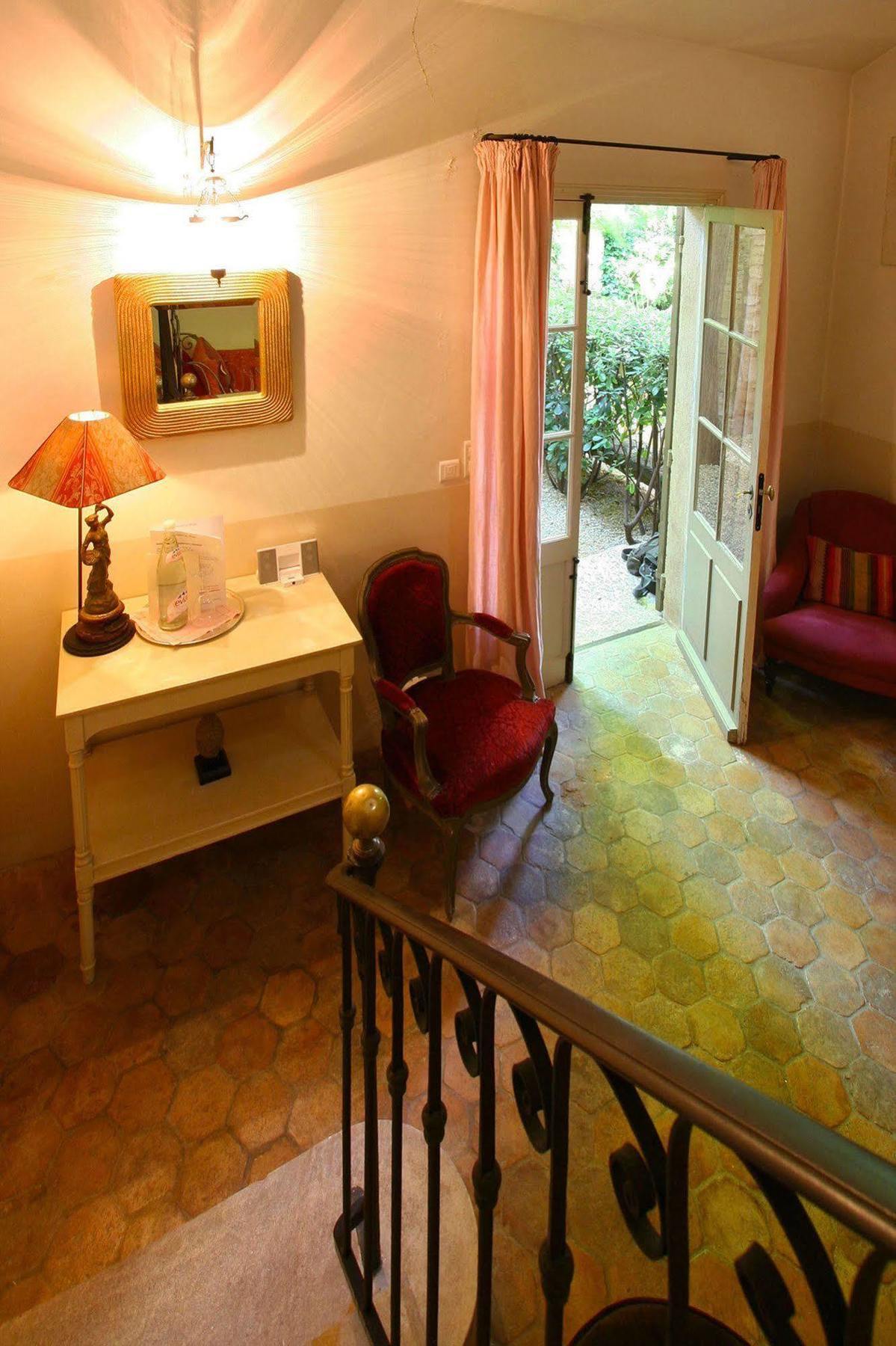 La Maison Du Village Saint-Rémy-de-Provence Buitenkant foto